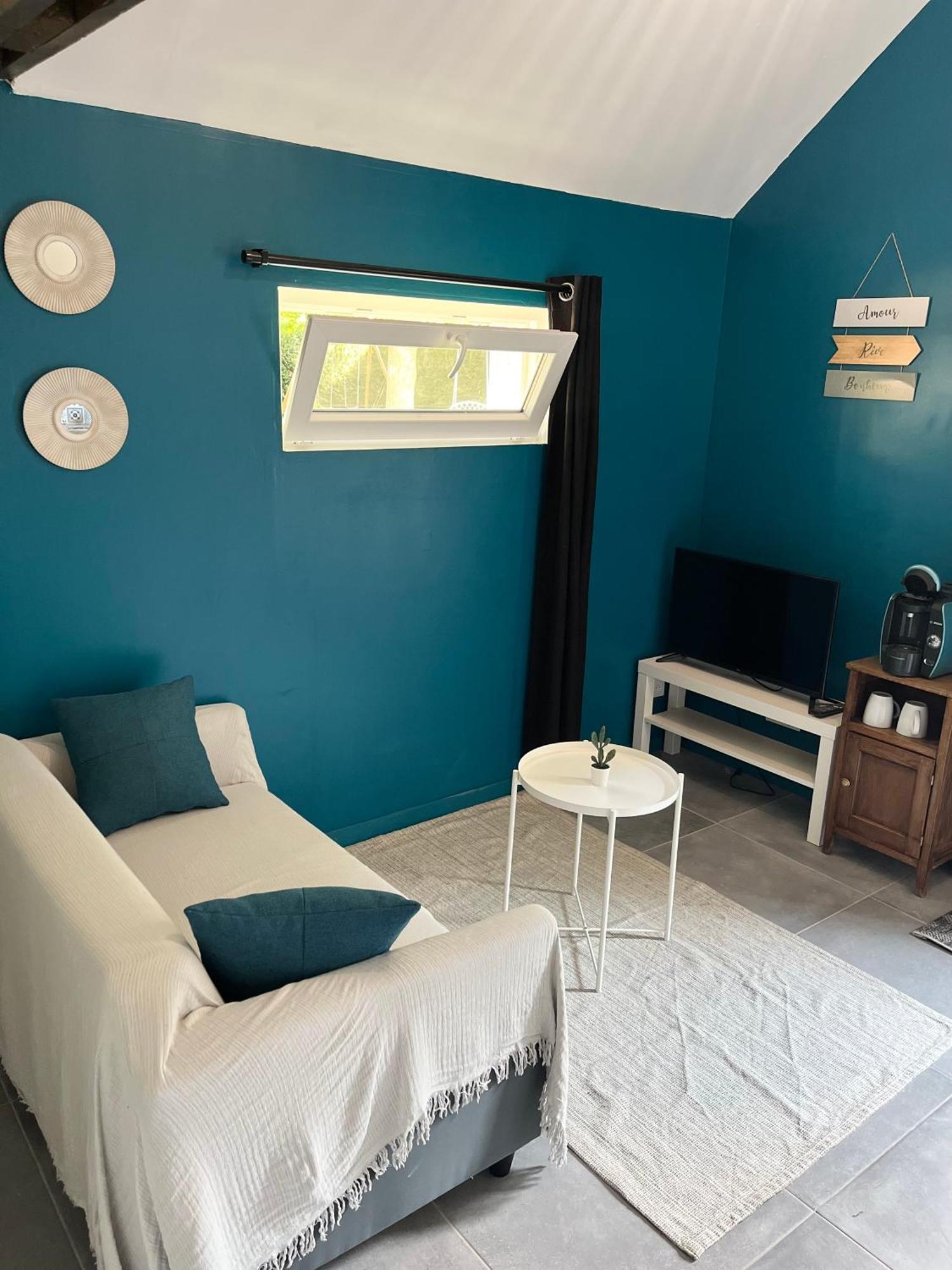 Studio Avec Grand Jardin + Parking Seraincourt Buitenkant foto